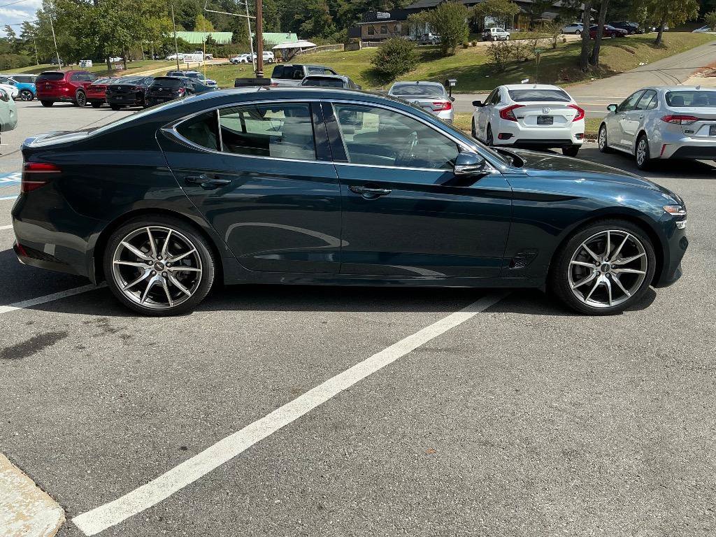 Used 2022 Genesis G70 2.0T w/ Prestige Package RWD image 7