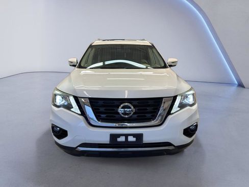 Used 2017 Nissan Pathfinder Platinum AWD/4WD image 2