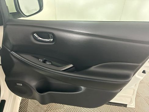 Used 2019 Nissan Leaf SL Plus image 36