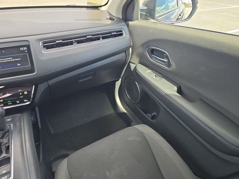 Certified 2022 Honda HR-V EX image 12