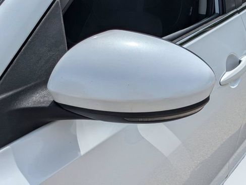 Used 2020 Nissan Sentra SV FWD image 12