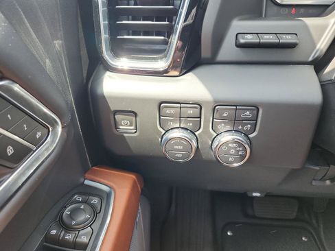 Used 2024 GMC Sierra 2500 Denali Ultimate AWD/4WD image 26