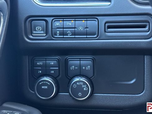 Certified 2023 Chevrolet Tahoe Premier AWD/4WD image 34