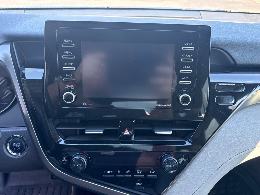 Used 2022 Toyota Camry SE w/ Convenience Package FWD image 25