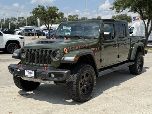 Used 2023 Jeep Gladiator Mojave w/ LED Lighting Group AWD/4WD image 10