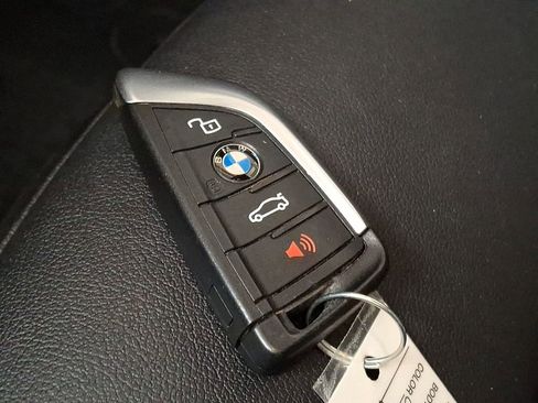 Used 2021 BMW 330i xDrive 330i xDrive image 22