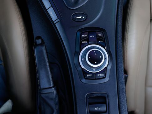 Used 2013 BMW M3 Convertible image 41