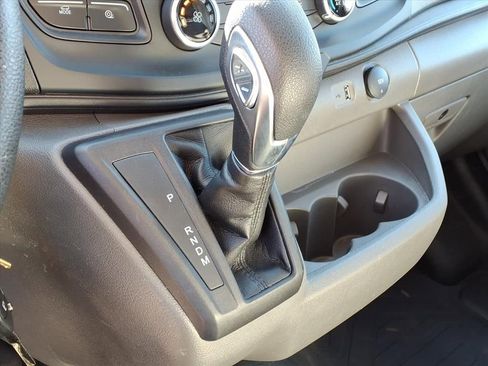 Used 2024 Ford Transit 250 148 High Roof Extended image 33