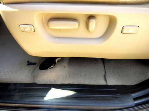 Used 2007 Toyota Tundra Limited image 32