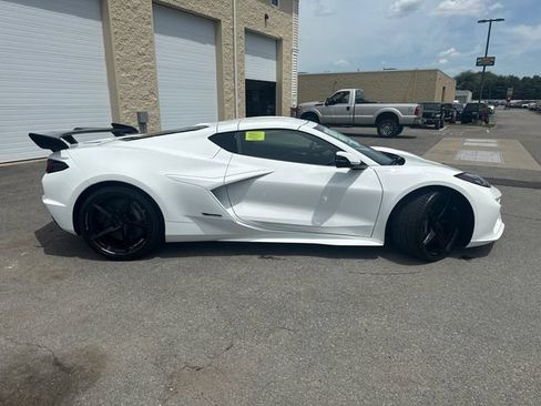 New 2026 Chevrolet Corvette E-Ray w/ ZER Performance Package AWD/4WD image 11
