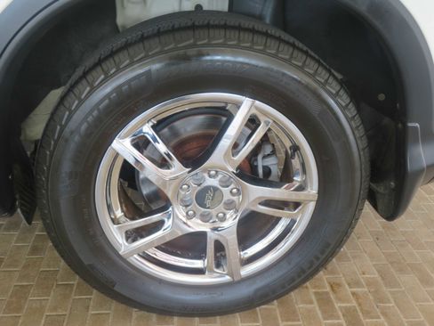 Used 2015 Honda CR-V LX image 9