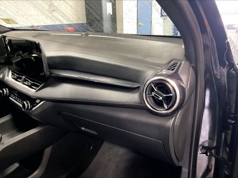 Used 2026 Chevrolet Equinox LT w/ Convenience Package II image 13