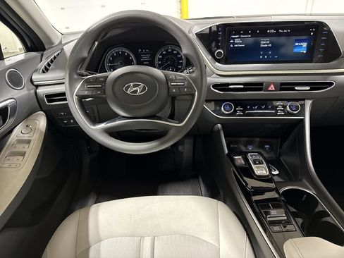 Used 2023 Hyundai Sonata SEL w/ Preferred Accessory Package FWD image 11