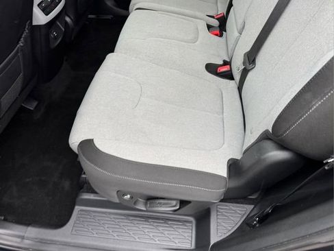 Used 2023 Hyundai Palisade SE w/ Cargo Package FWD image 14