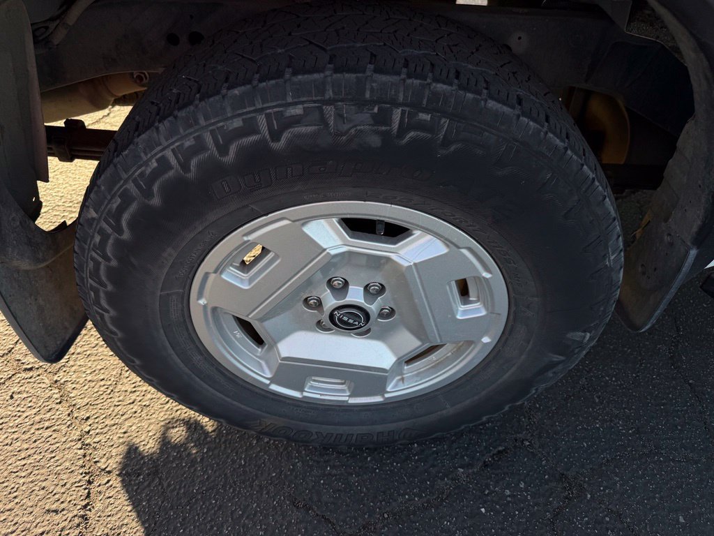Used 2024 Nissan Frontier SV w/ Hardbody Edition AWD/4WD image 6