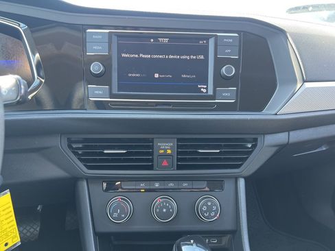 Used 2023 Volkswagen Jetta S image 20