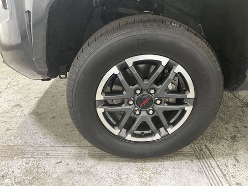 Used 2024 Toyota Tacoma TRD Sport AWD/4WD image 10