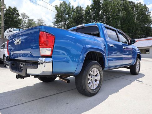 Used 2016 Toyota Tacoma SR5 RWD image 7