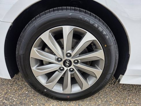 Used 2016 Hyundai Sonata Sport w/ Option Group 03 FWD image 34