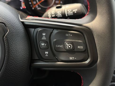 Used 2024 Jeep Wrangler Unlimited Rubicon AWD/4WD image 24