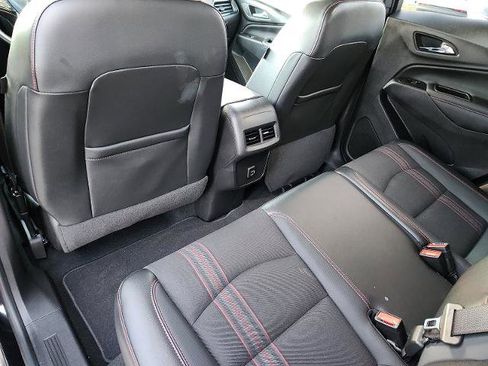 Certified 2023 Chevrolet Equinox RS image 11