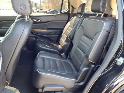 Used 2018 GMC Acadia Denali w/ Technology Package image 23