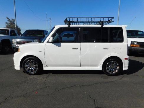 Used 2006 Scion xB image 4