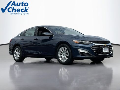 Used 2021 Chevrolet Malibu LT FWD image 1