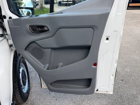 Used 2016 Ford Transit 250 148 Medium Roof RWD image 17