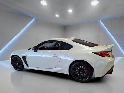Used 2025 Toyota GR86 Premium w/ Performance Package RWD image 14