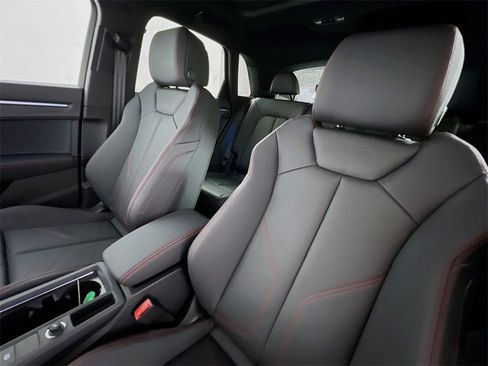 New 2025 Audi Q3 2.0T Premium Plus w/ Premium Plus Package image 11