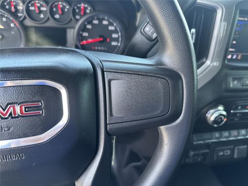 Used 2021 GMC Sierra 1500 4x4 Crew Cab w/ Sierra Value Package image 22