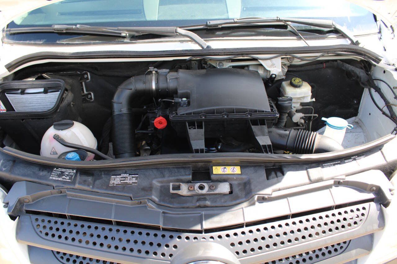 Used 2015 Mercedes-Benz Sprinter 2500 image 16