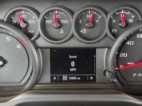 Used 2025 Chevrolet Silverado 2500 Custom w/ Custom Convenience Package image 11