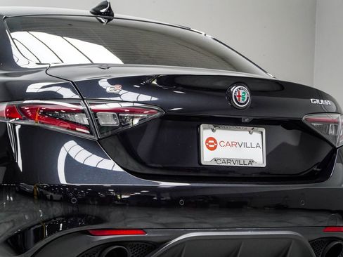 Used 2024 Alfa Romeo Giulia Veloce RWD image 14