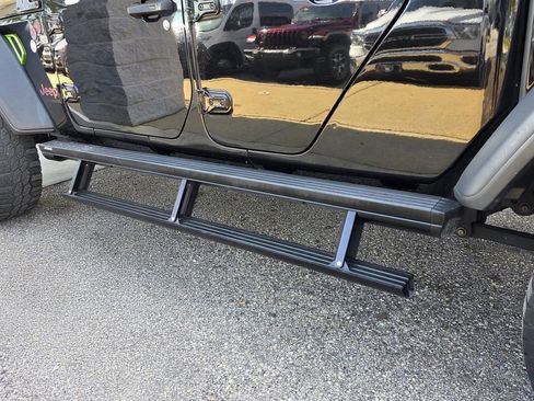 Used 2021 Jeep Gladiator Rubicon w/ LED Lighting Group image 30