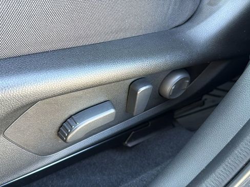 Certified 2024 Subaru Crosstrek 2.0i Premium image 13