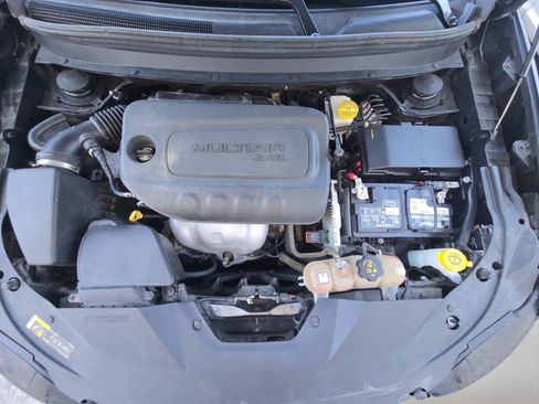 Used 2020 Jeep Cherokee Latitude Plus image 27