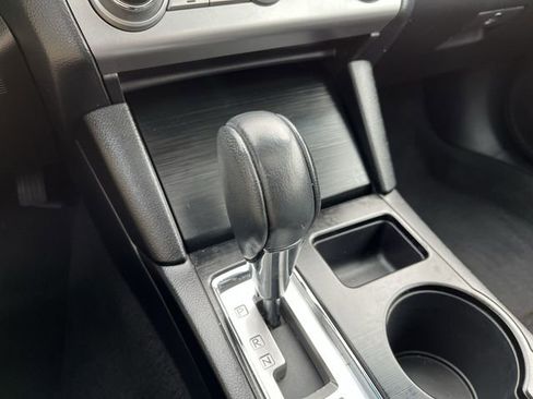 Used 2016 Subaru Legacy 3.6R Limited image 24