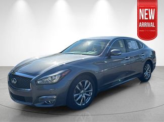 Used 2015 INFINITI Q70 3.7 w/ Technology Package RWD video 1