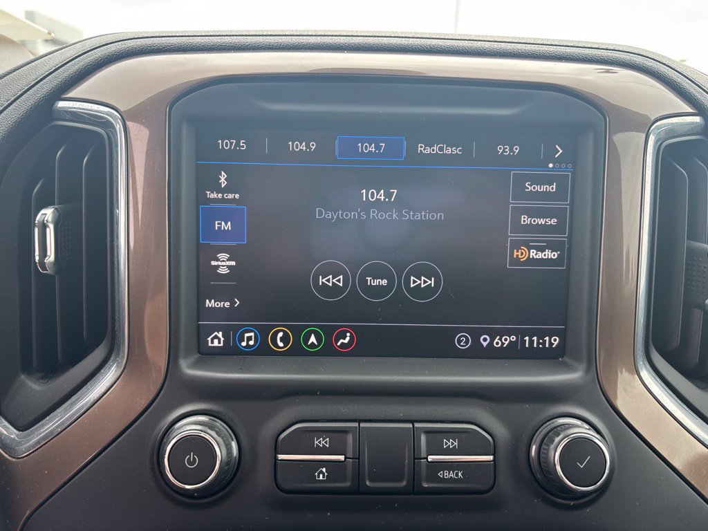 Used 2020 Chevrolet Silverado 1500 High Country w/ Technology Package AWD/4WD image 21