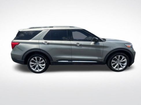 Used 2020 Ford Explorer Limited w/ Hybrid Equipment Group 310A RWD image 6