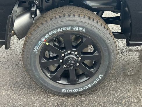 New 2026 RAM 2500 Big Horn AWD/4WD image 12