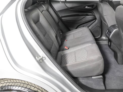 Used 2020 Chevrolet Equinox LT image 40