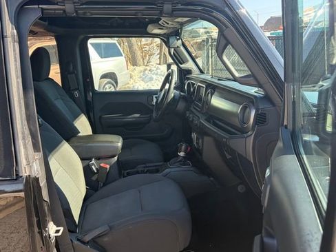 Used 2018 Jeep Wrangler Sport image 28