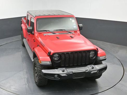 Used 2022 Jeep Gladiator Willys image 34