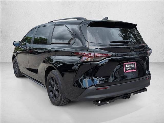 New 2026 Toyota Sienna XLE Woodland Edition AWD/4WD image 7