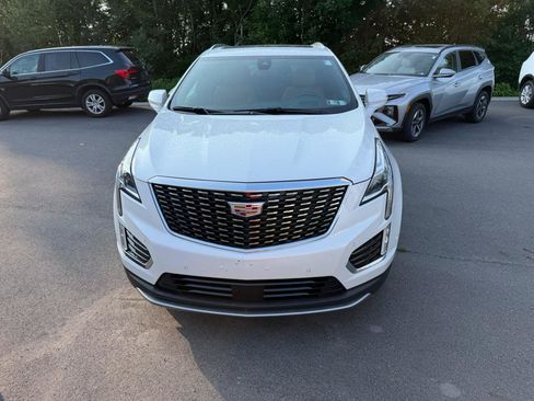Used 2023 Cadillac XT5 Premium Luxury w/ Technology Package AWD/4WD image 2