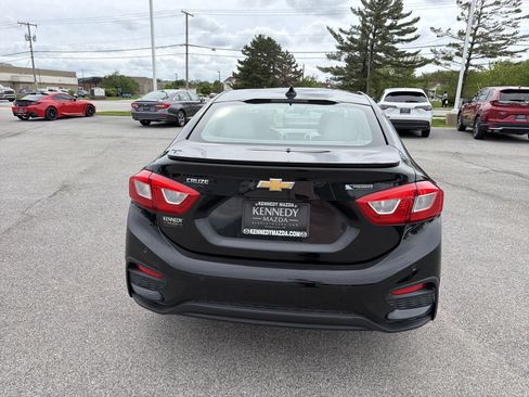 Used 2016 Chevrolet Cruze Premier FWD image 4