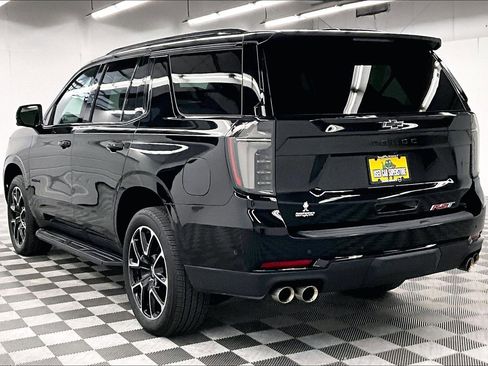 Used 2025 Chevrolet Tahoe RST w/ RST Capability Package AWD/4WD image 3